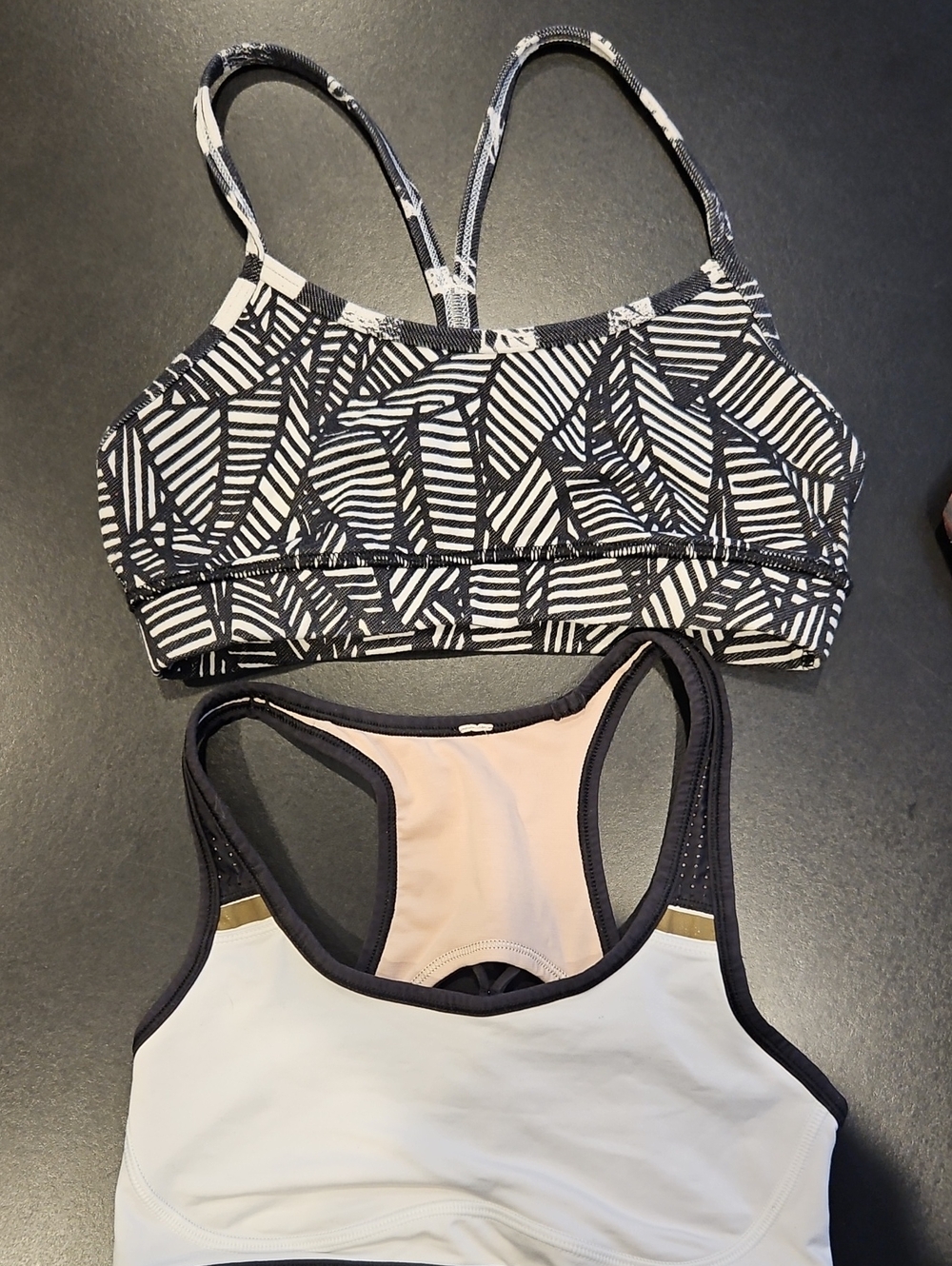 Lululemon Bra Tops Sz.2